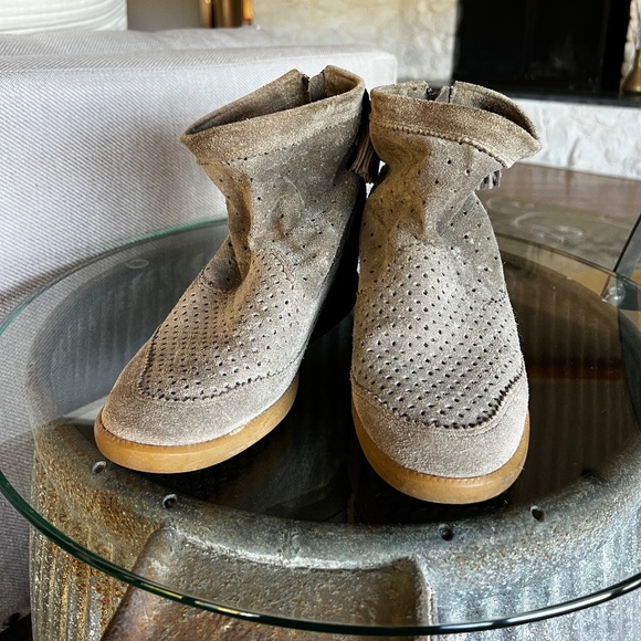 Isabel Marant Grey Cut Out Suede Tassel Embellished "Beslay" Wedge Ankle Boots - Picture 2 of 9